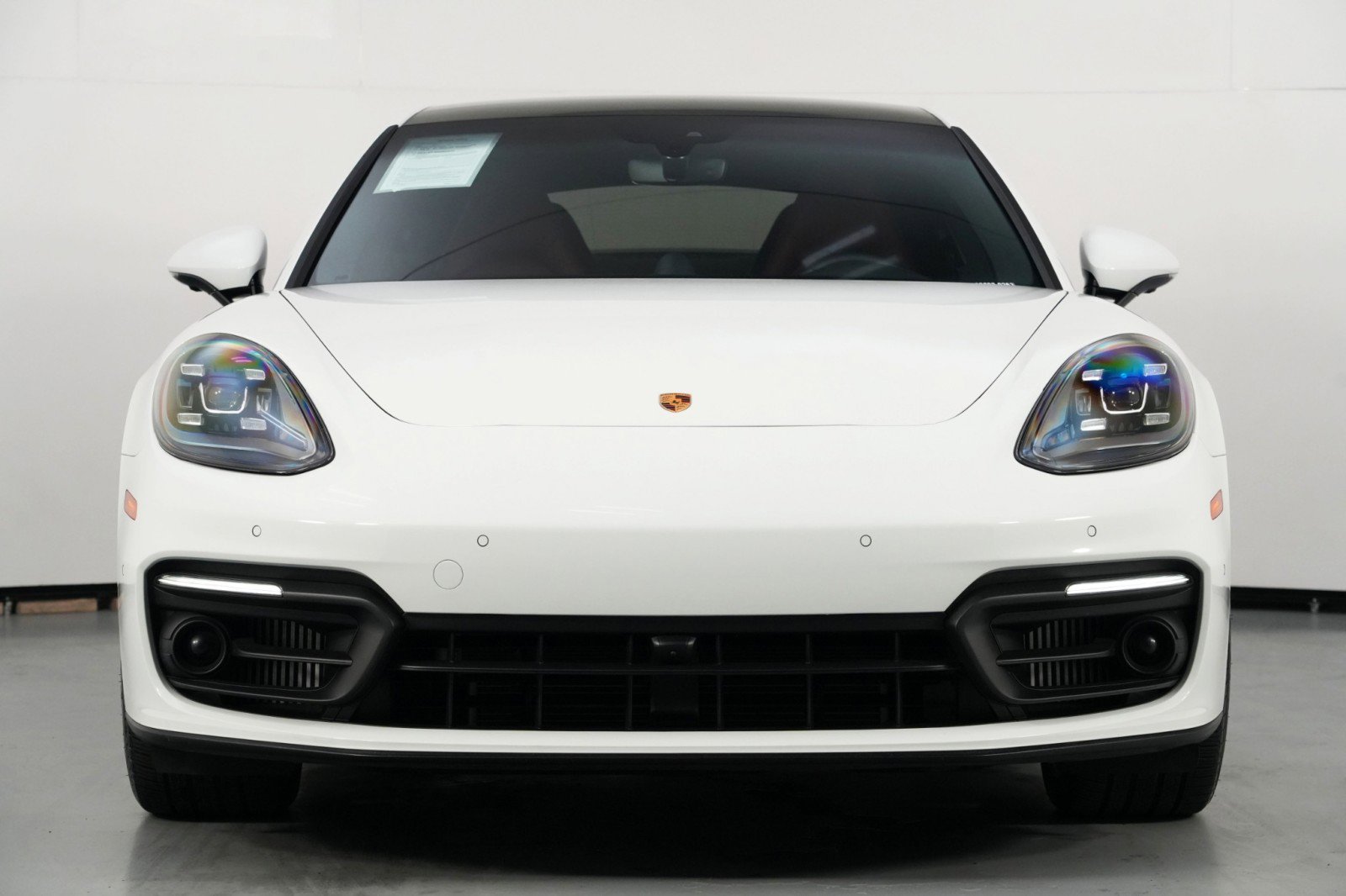 Used 2023 Porsche Panamera Platinum Edition w/ Smoking Package image 7