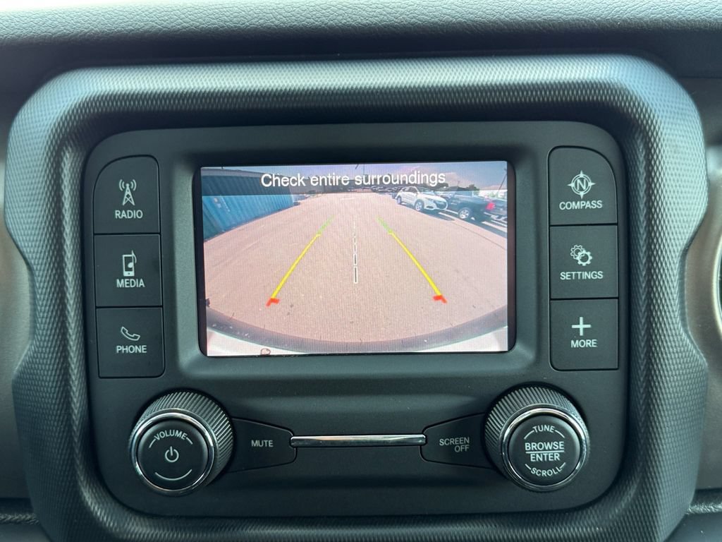 Used 2020 Jeep Wrangler Sport AWD/4WD image 15