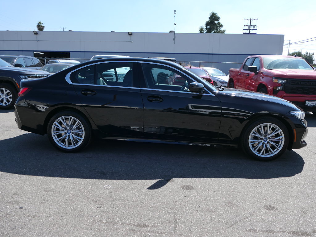 Used 2024 BMW 330e RWD image 2