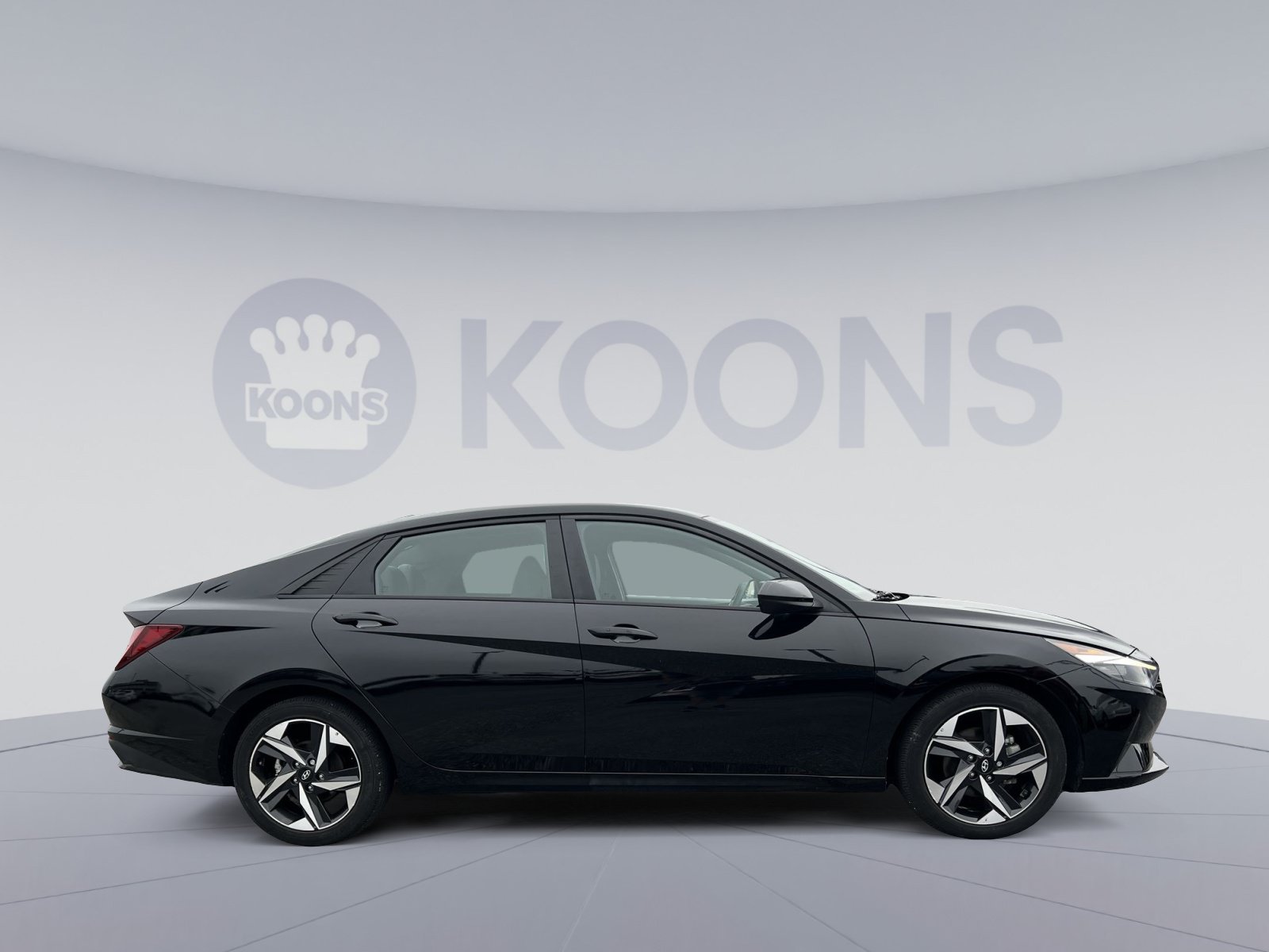 Used 2023 Hyundai Elantra SEL w/ Convenience Package FWD image 8