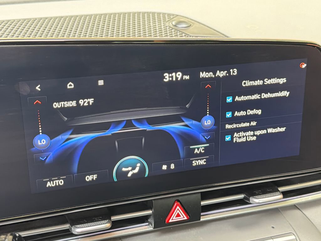 Used 2024 Hyundai Elantra SEL w/ Convenience Package FWD image 8