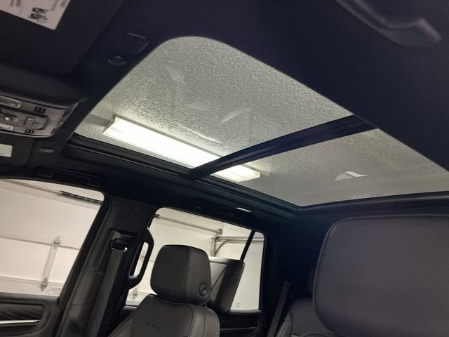 Certified 2023 GMC Yukon Denali w/ Denali Reserve Package AWD/4WD image 19