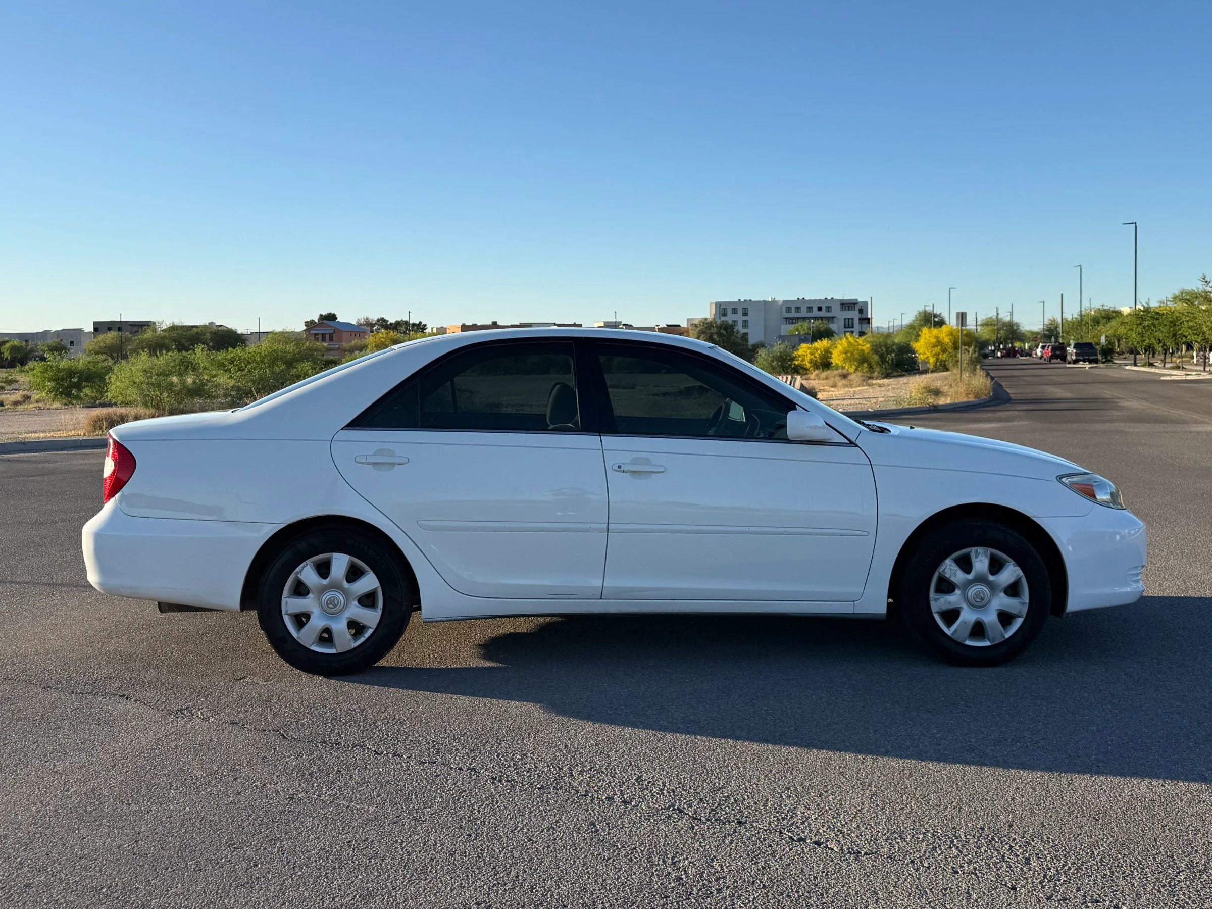 Used 2002 Toyota Camry LE FWD image 6