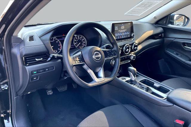 Certified 2025 Nissan Sentra SV FWD image 17