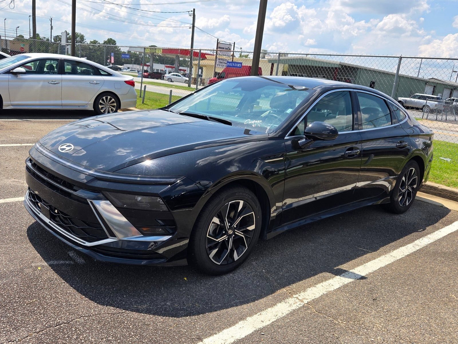 Used 2024 Hyundai Sonata SEL FWD image 3