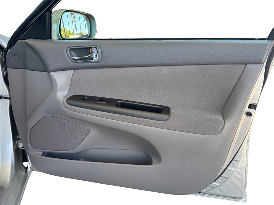 Used 2006 Toyota Camry LE FWD image 15