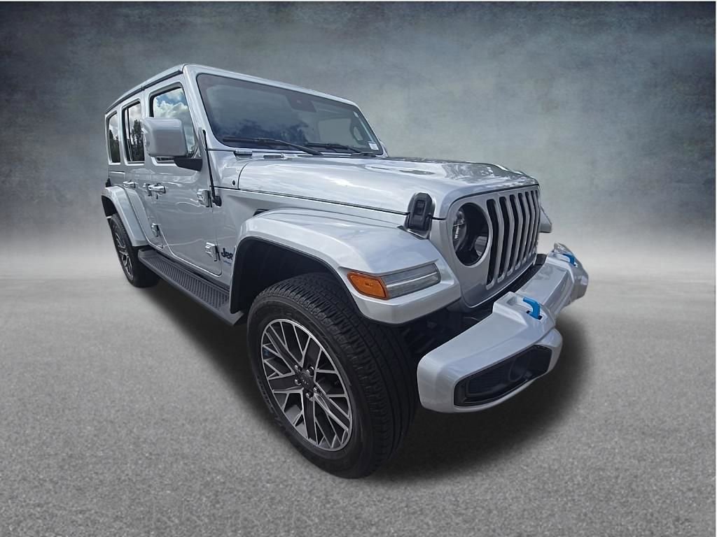 Used 2022 Jeep Wrangler Unlimited Sahara image 3