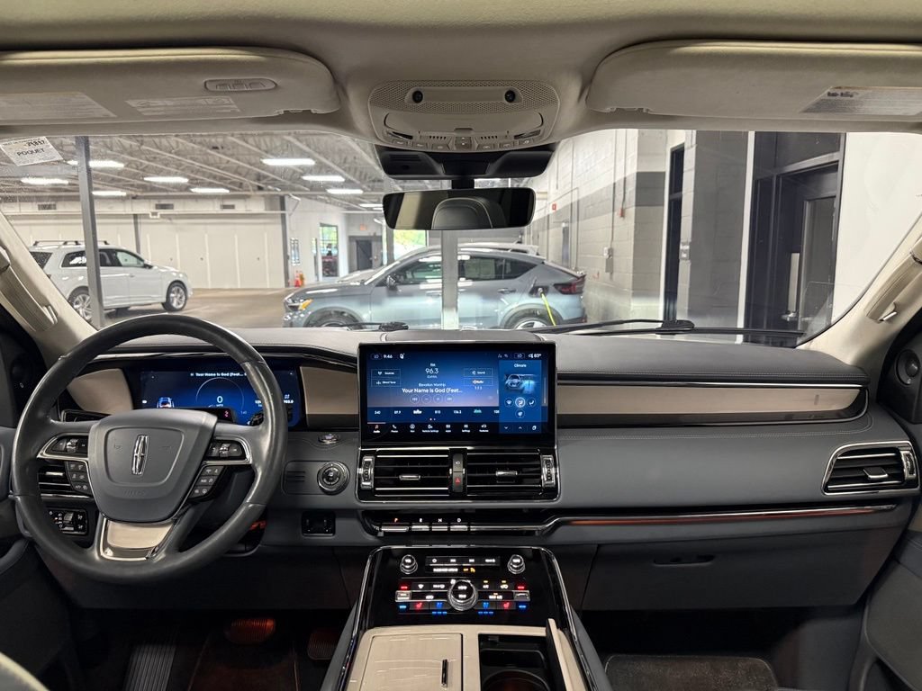 Used 2022 Lincoln Navigator L Black Label AWD/4WD image 8