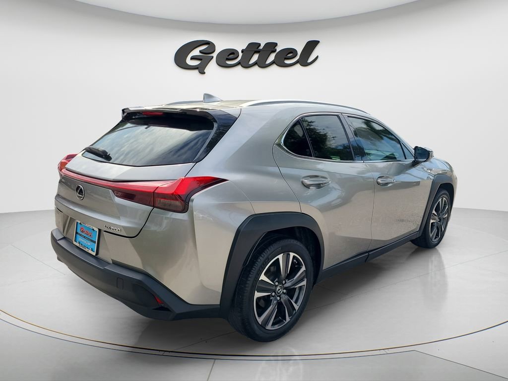 Used 2019 Lexus UX 200 w/ Accessory Package 2 FWD image 5