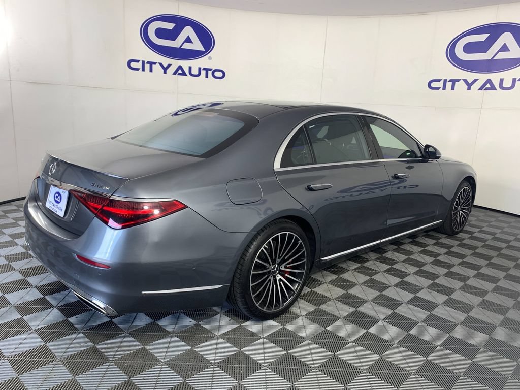 Used 2021 Mercedes-Benz S 580 4MATIC Sedan image 3