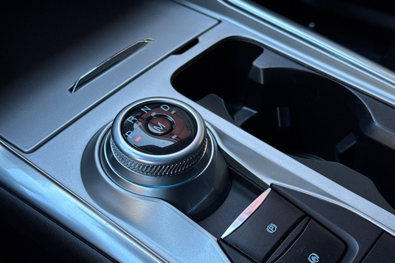 Used 2020 Ford Explorer Limited w/ Class III Trailer Tow Package image 22