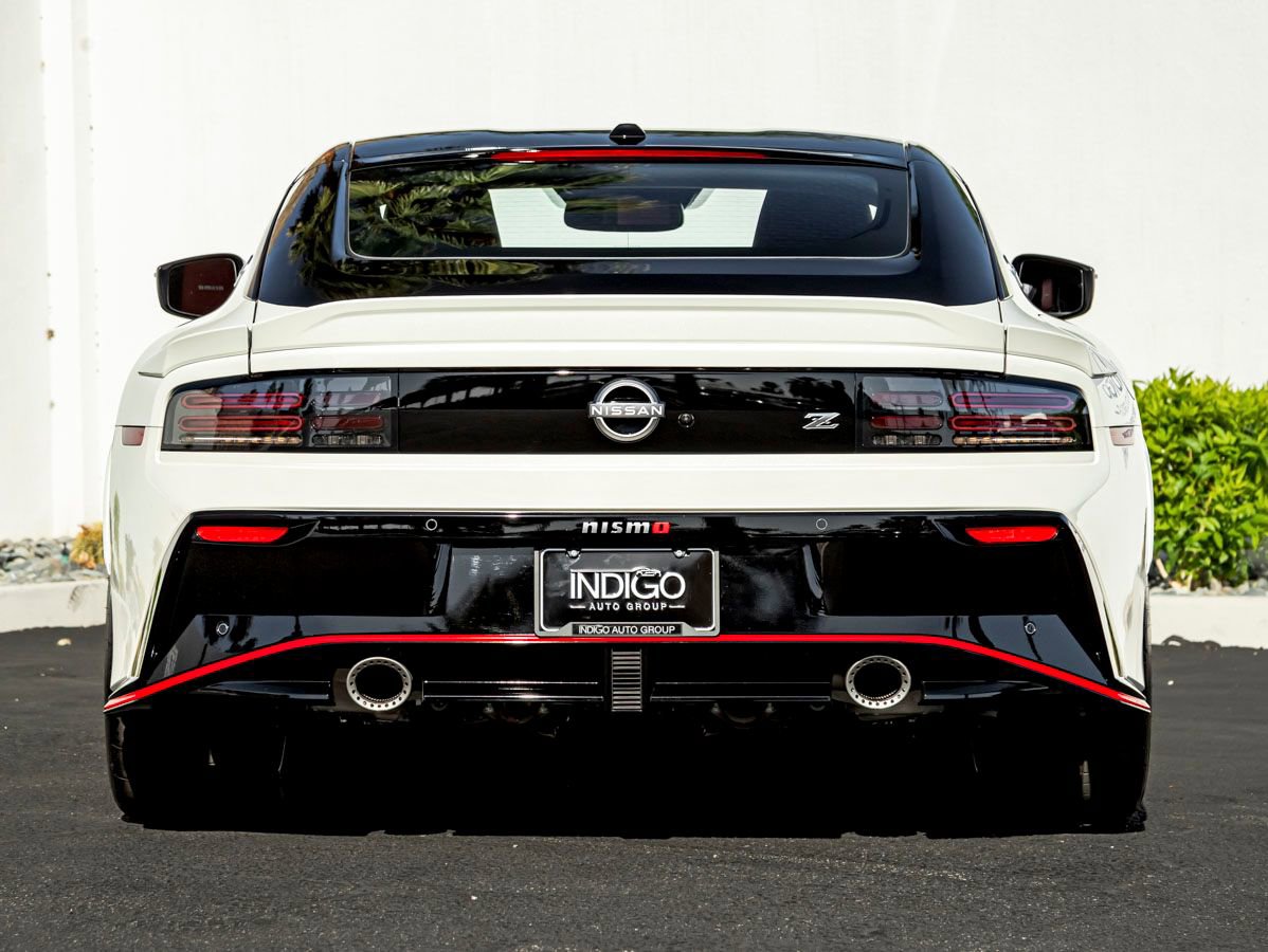Used 2026 Nissan Z NISMO w/ Floor Mat Package RWD image 11