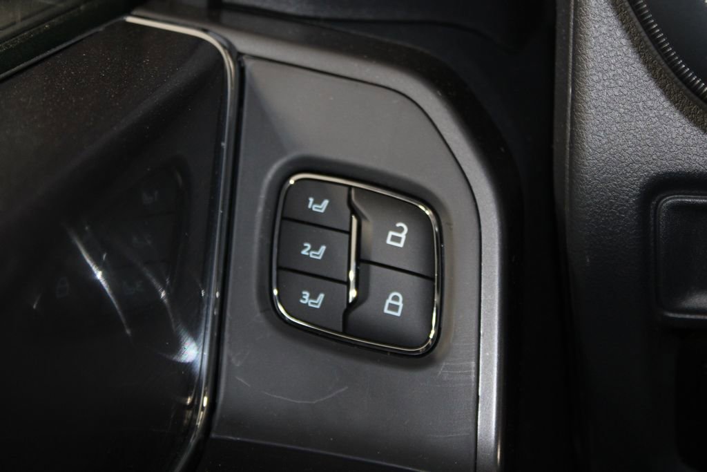 New 2025 Ford F150 Lariat w/ Equipment Group 501A Mid image 49