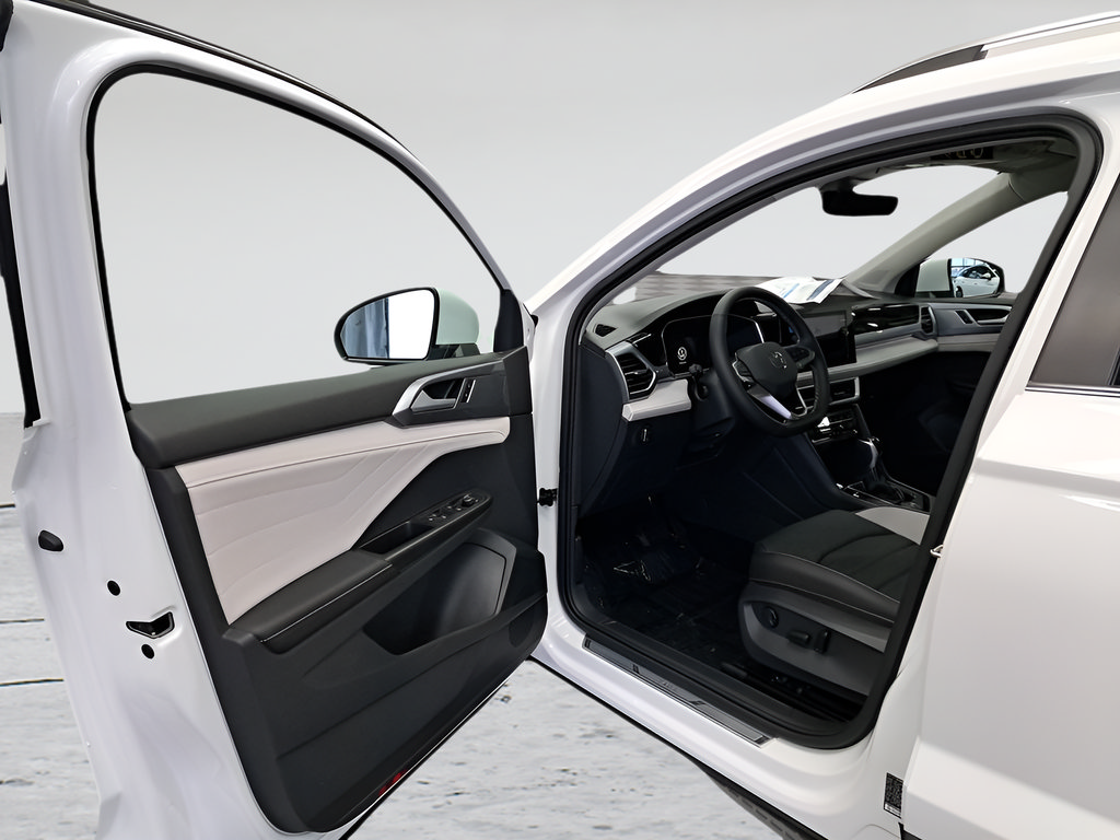New 2025 Volkswagen Taos SEL AWD/4WD image 11