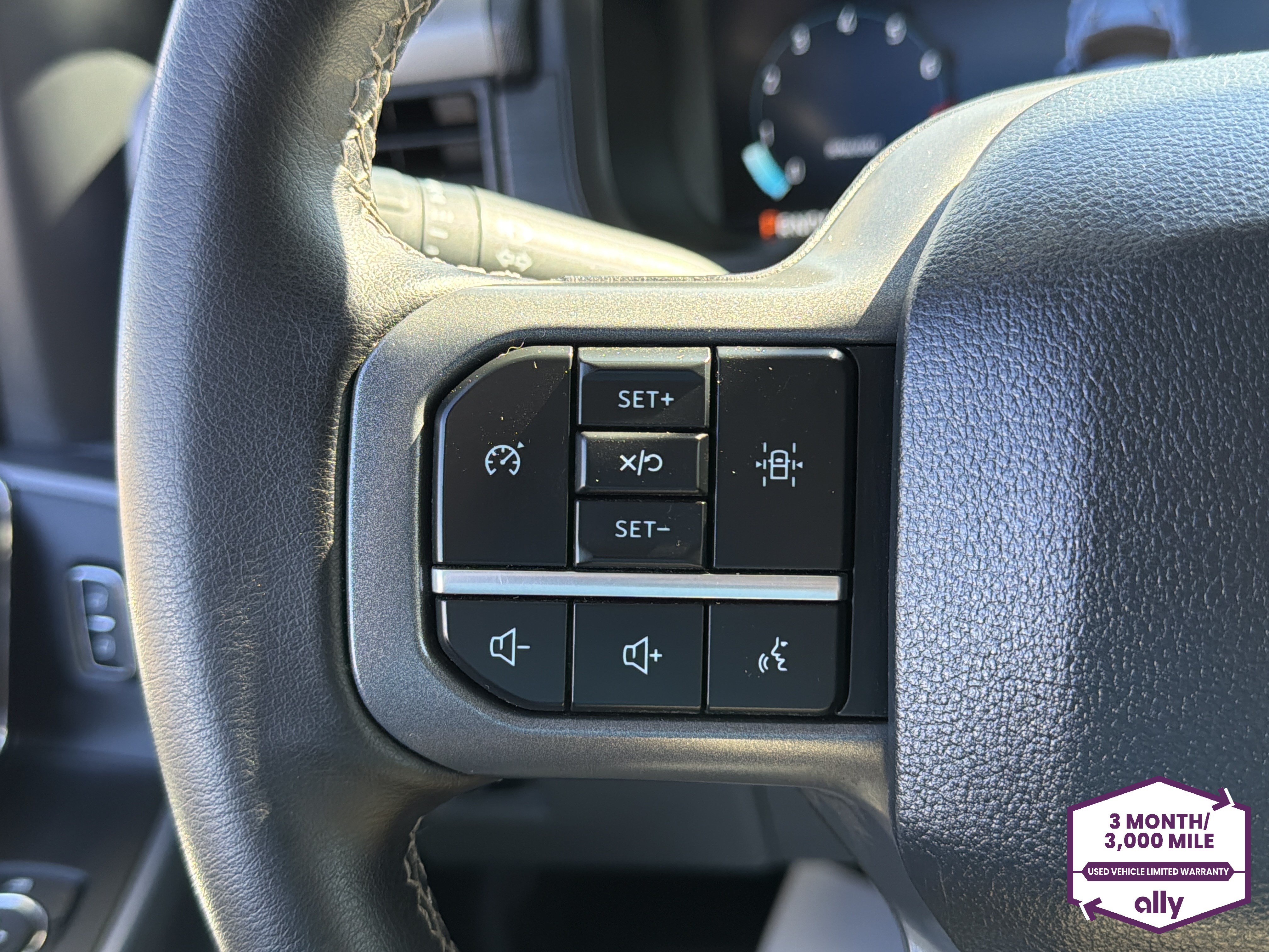 Used 2025 Ford F150 XLT w/ Equipment Group 301A Standard AWD/4WD image 17