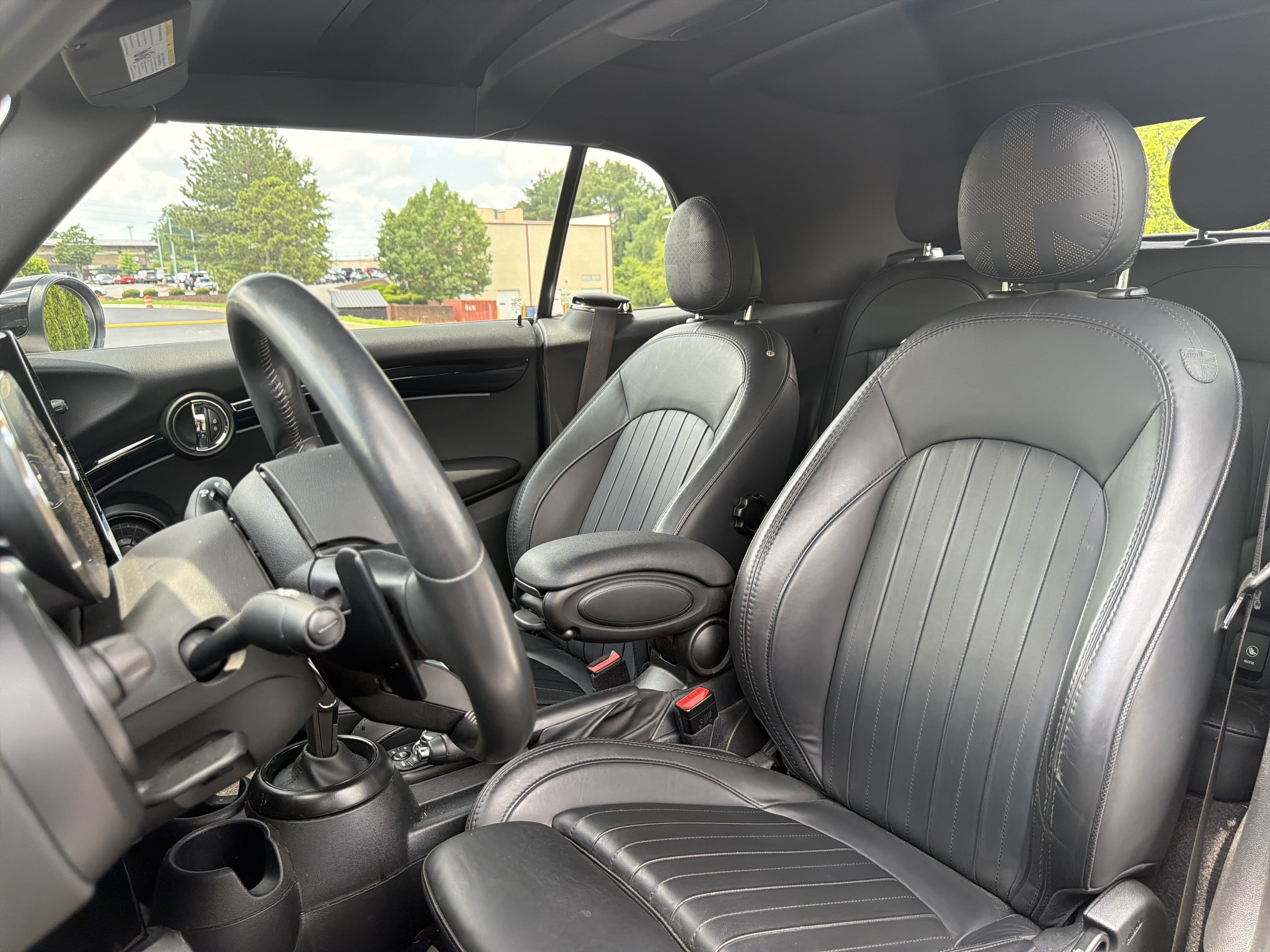Used 2024 MINI Cooper S w/ Seaside Edition FWD image 7