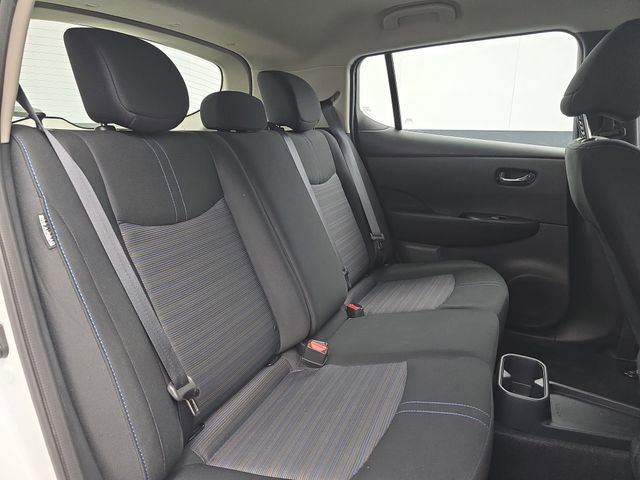 Used 2024 Nissan Leaf S image 37