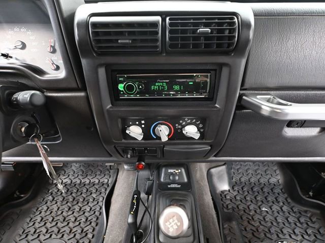 Used 2002 Jeep Wrangler X AWD/4WD image 24