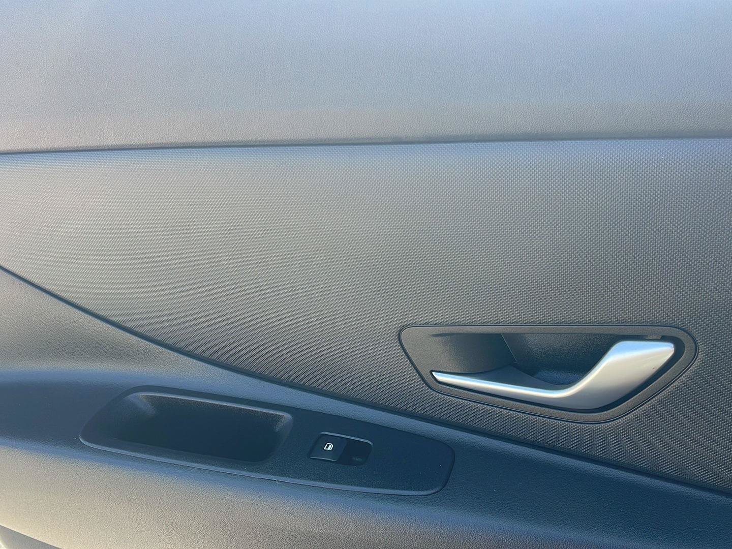 Certified 2023 Hyundai Elantra SEL FWD image 20