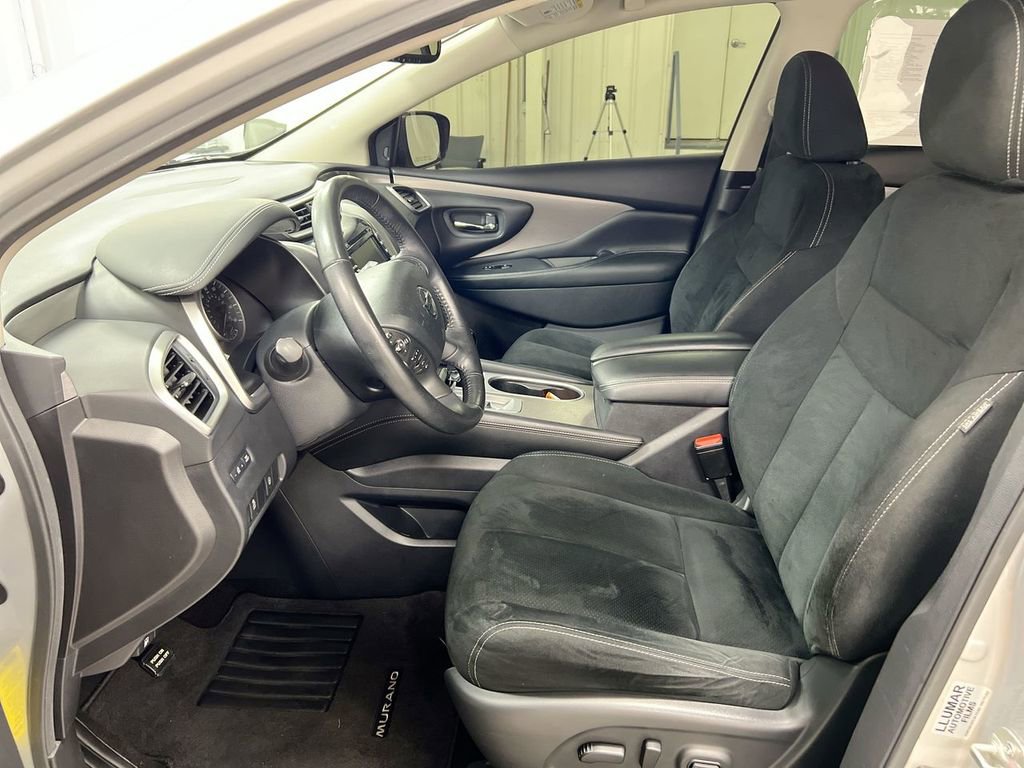 Used 2020 Nissan Murano SV w/ Cargo Package image 18
