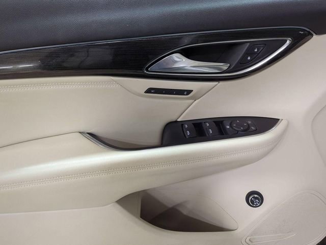 Used 2022 Buick Envision Essence w/ Safety Package image 21