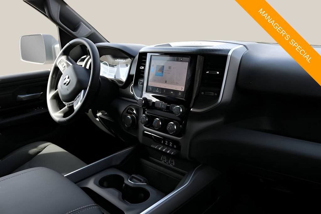 New 2026 RAM 1500 Express AWD/4WD image 17