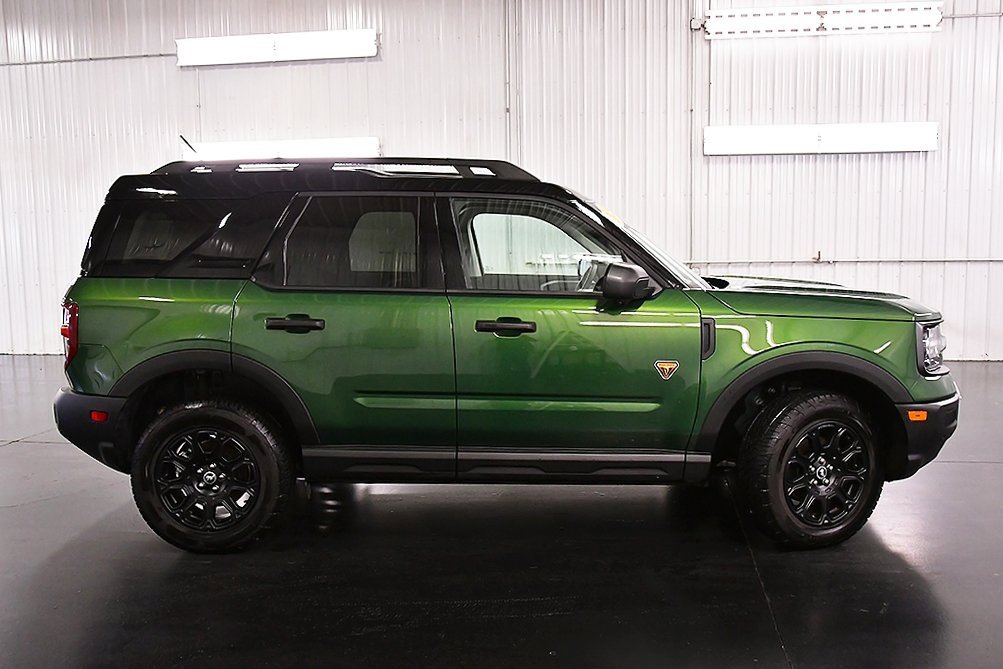 Used 2025 Ford Bronco Sport Badlands image 8