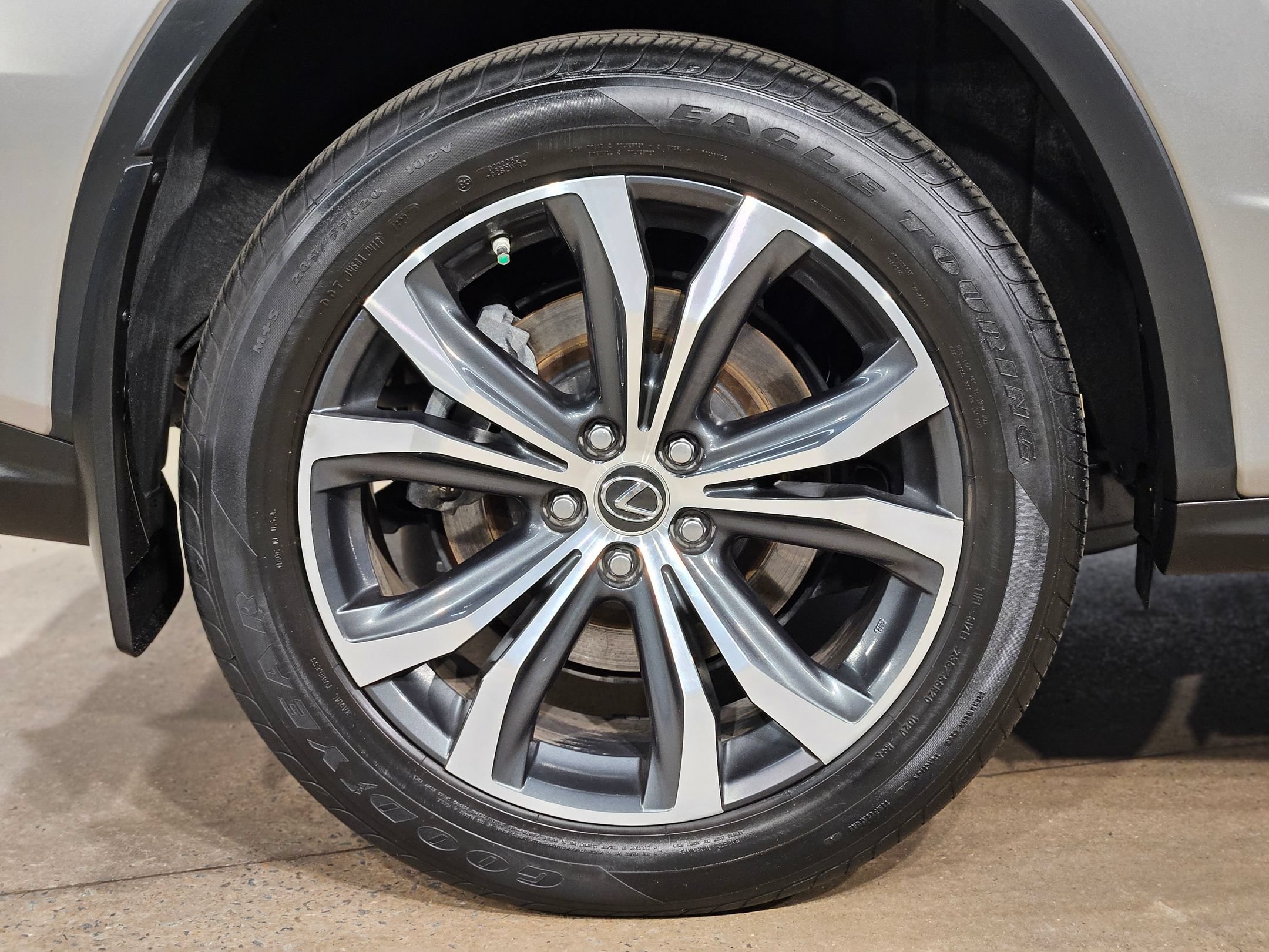 Used 2022 Lexus RX 450h AWD w/ Premium Package image 17