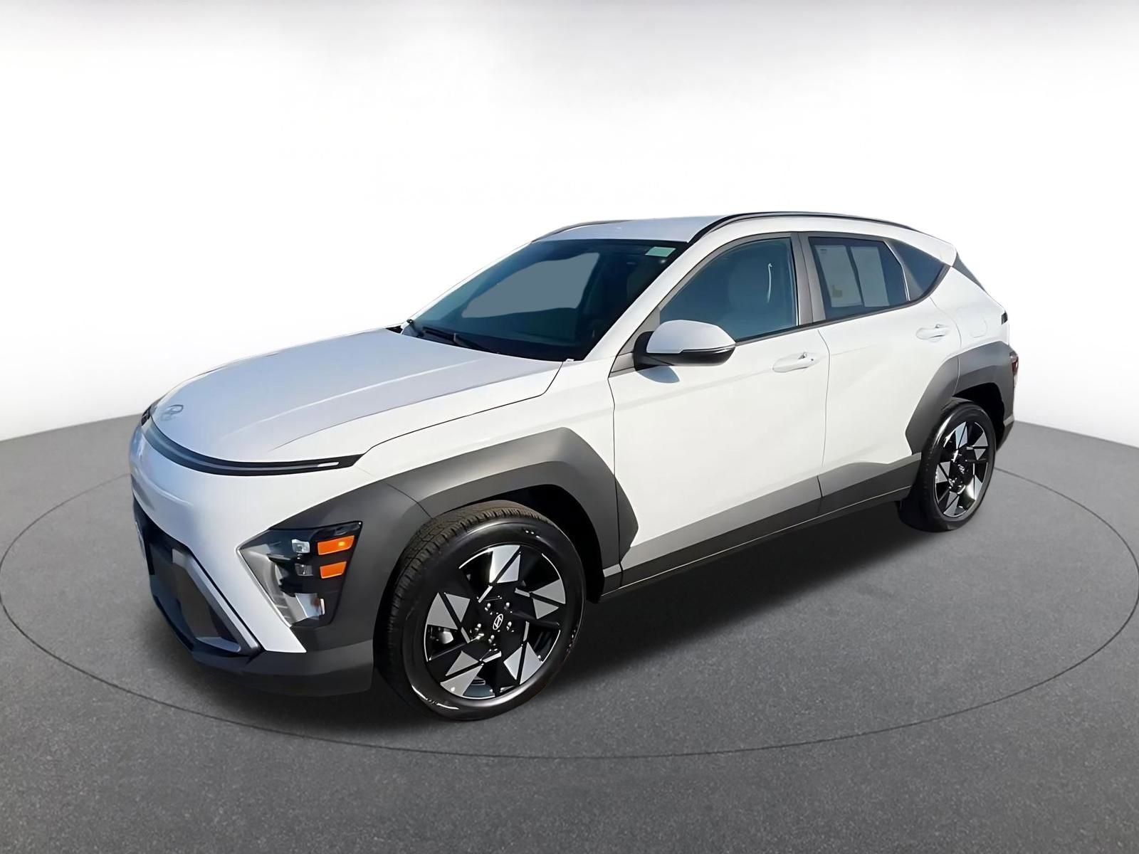 Used 2025 Hyundai Kona SEL image 8