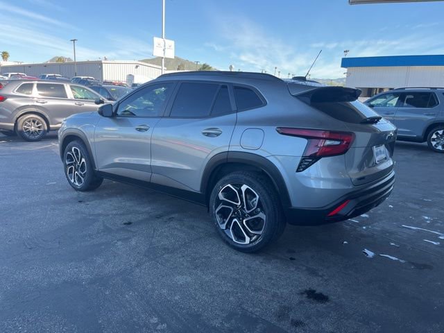 Used 2025 Chevrolet Trax RS w/ Driver Confidence Package image 4