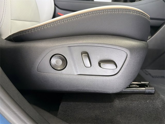 New 2026 Chevrolet Traverse High Country image 23