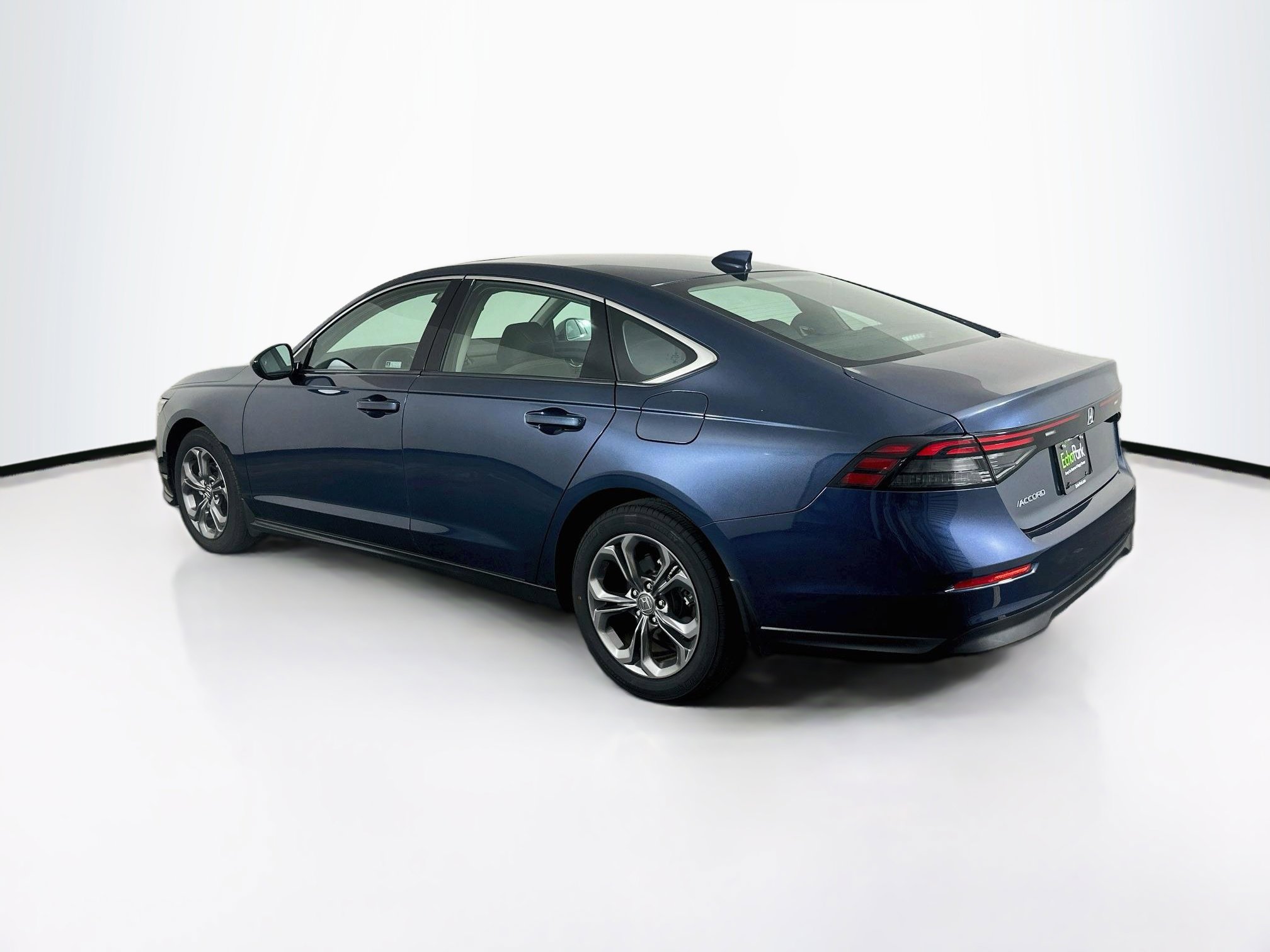 Used 2024 Honda Accord EX image 5
