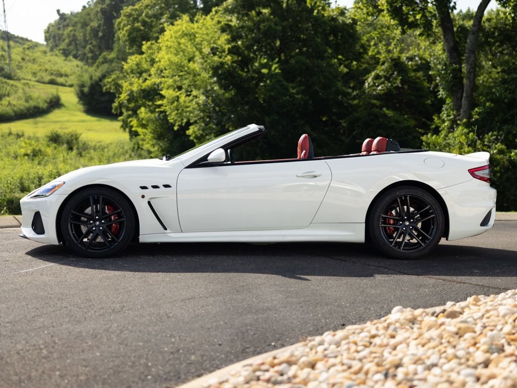 Used 2019 Maserati GranTurismo MC RWD image 3
