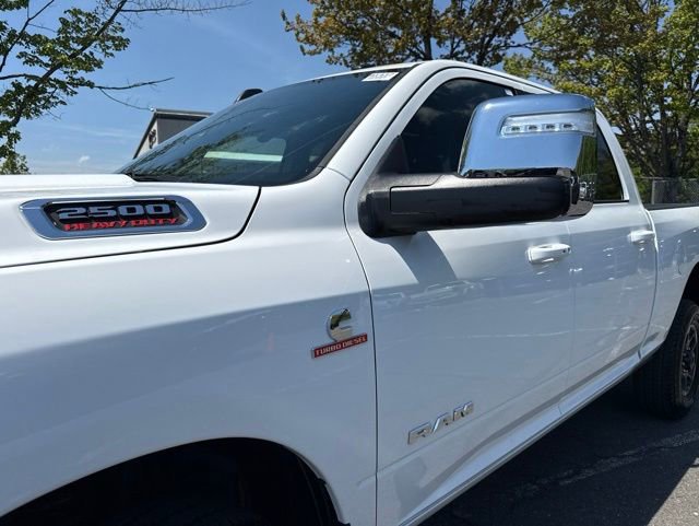 Used 2026 RAM 2500 Laramie AWD/4WD image 4