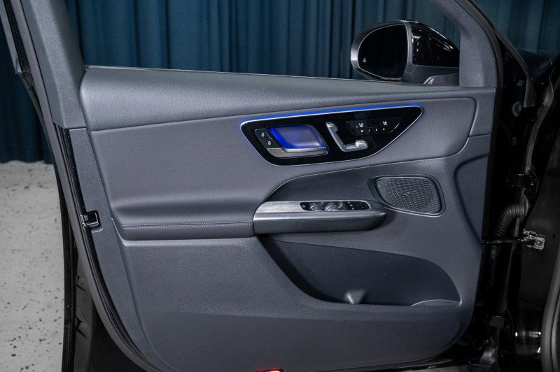 Certified 2026 Mercedes-Benz GLC 300 image 12