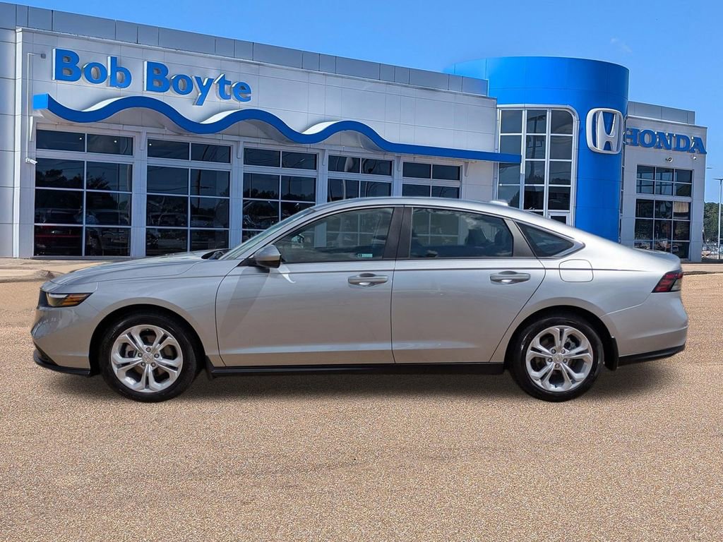 Certified 2025 Honda Accord LX image 2