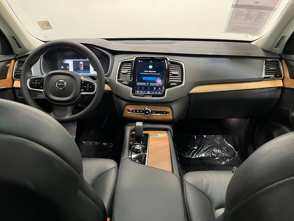 Used 2023 Volvo XC90 B6 Plus AWD/4WD image 17