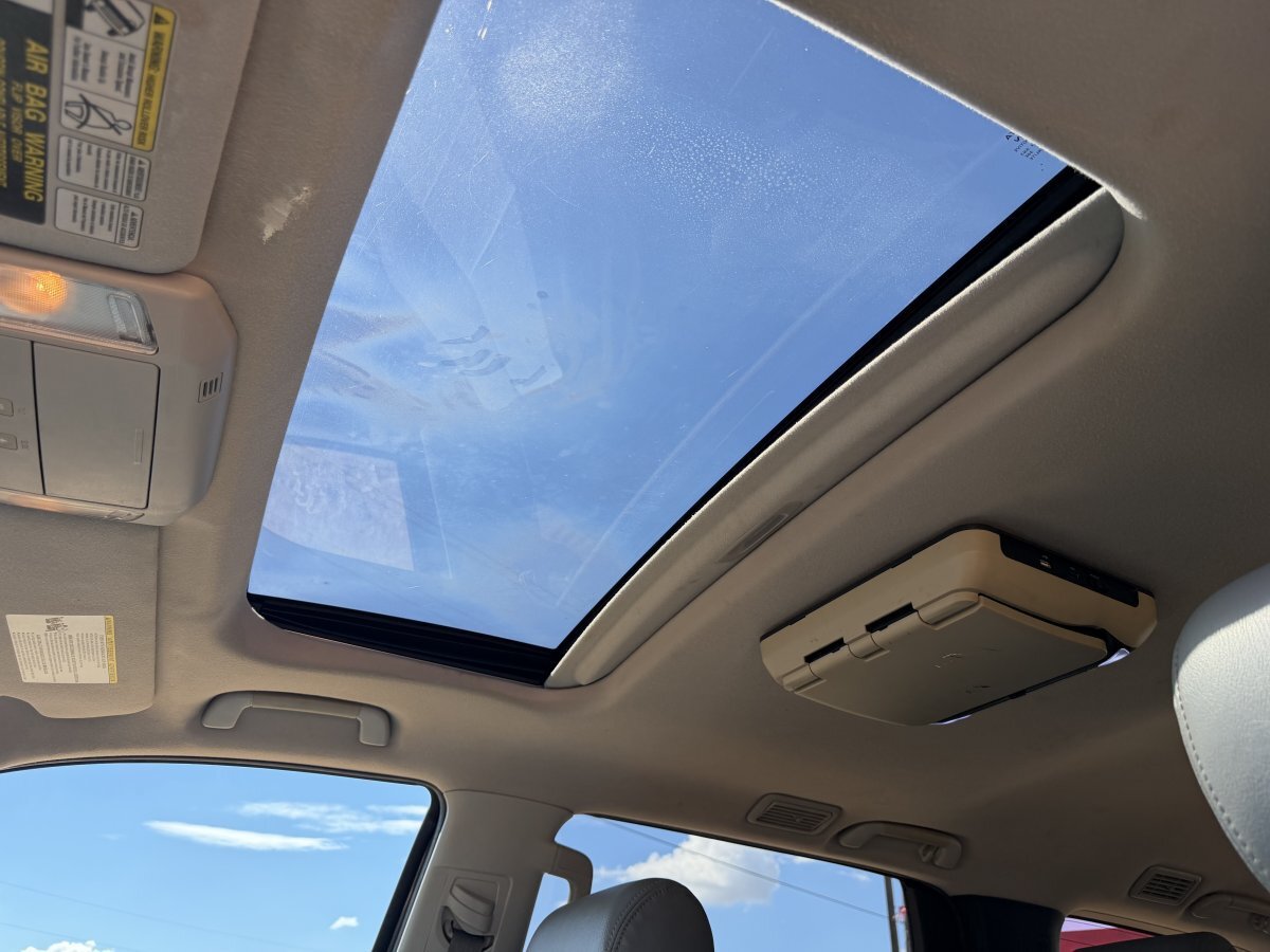 Used 2013 Toyota Sequoia SR5 RWD image 18