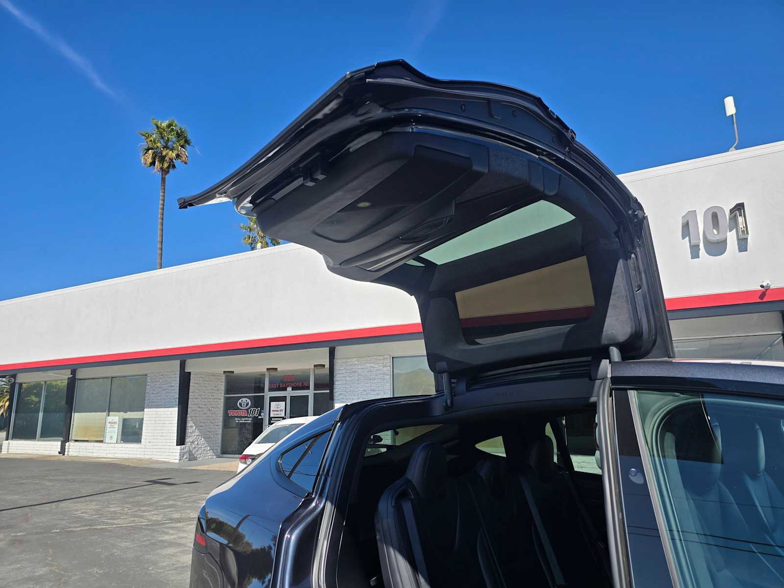 Used 2024 Tesla Model X AWD/4WD image 15