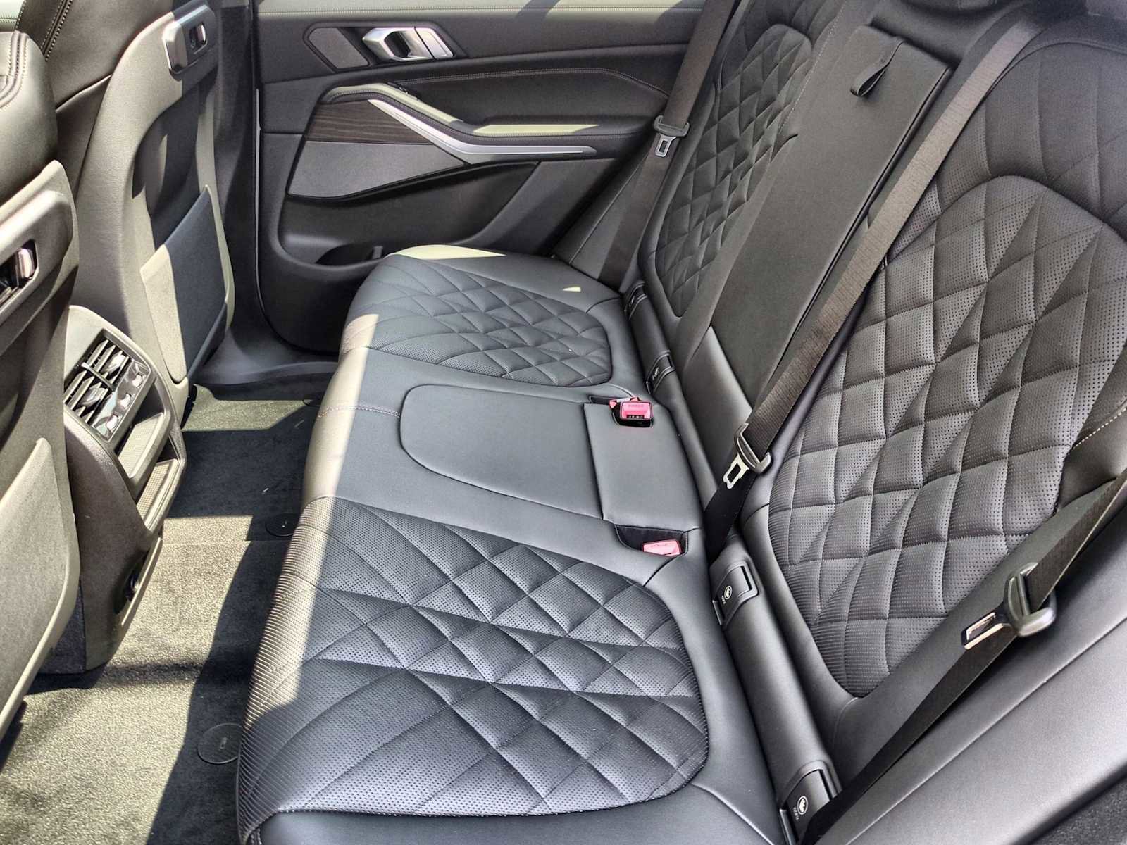 New 2026 BMW X5 xDrive40i w/ M Sport Package image 21