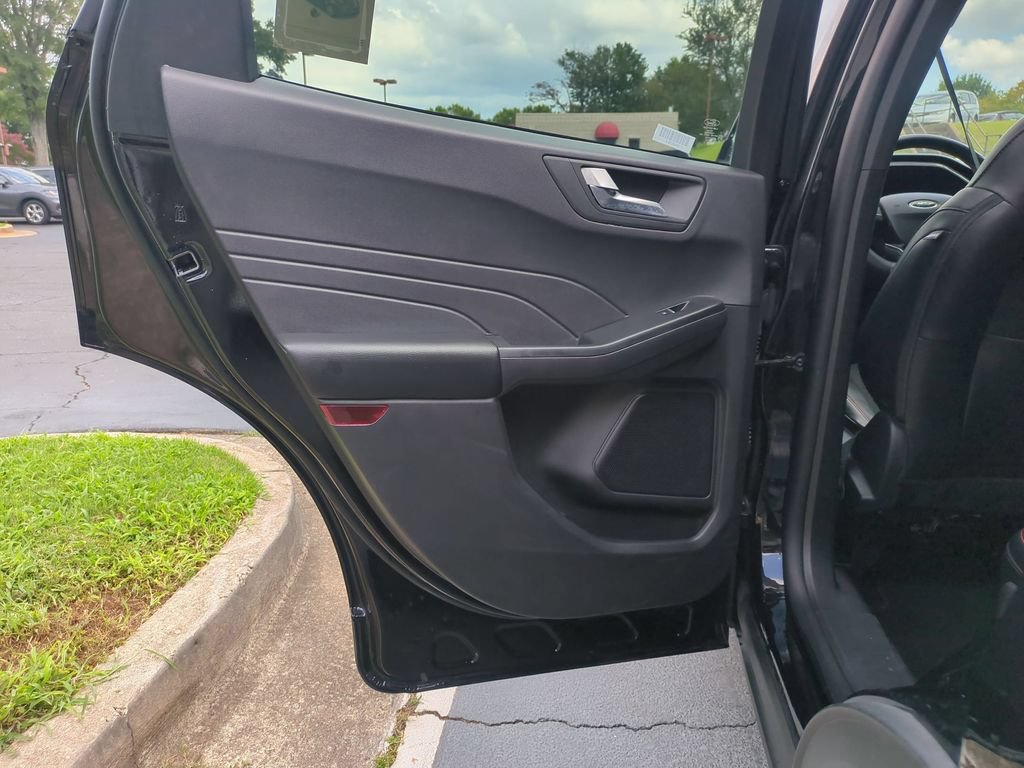 Used 2025 Ford Escape ST-Line FWD image 26