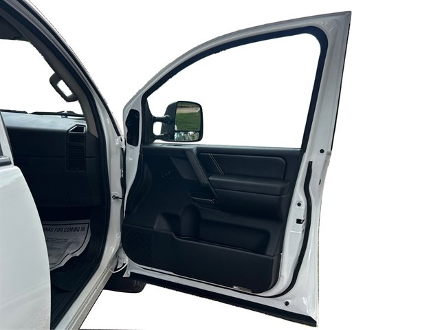 Used 2014 Nissan Titan PRO-4X AWD/4WD image 30