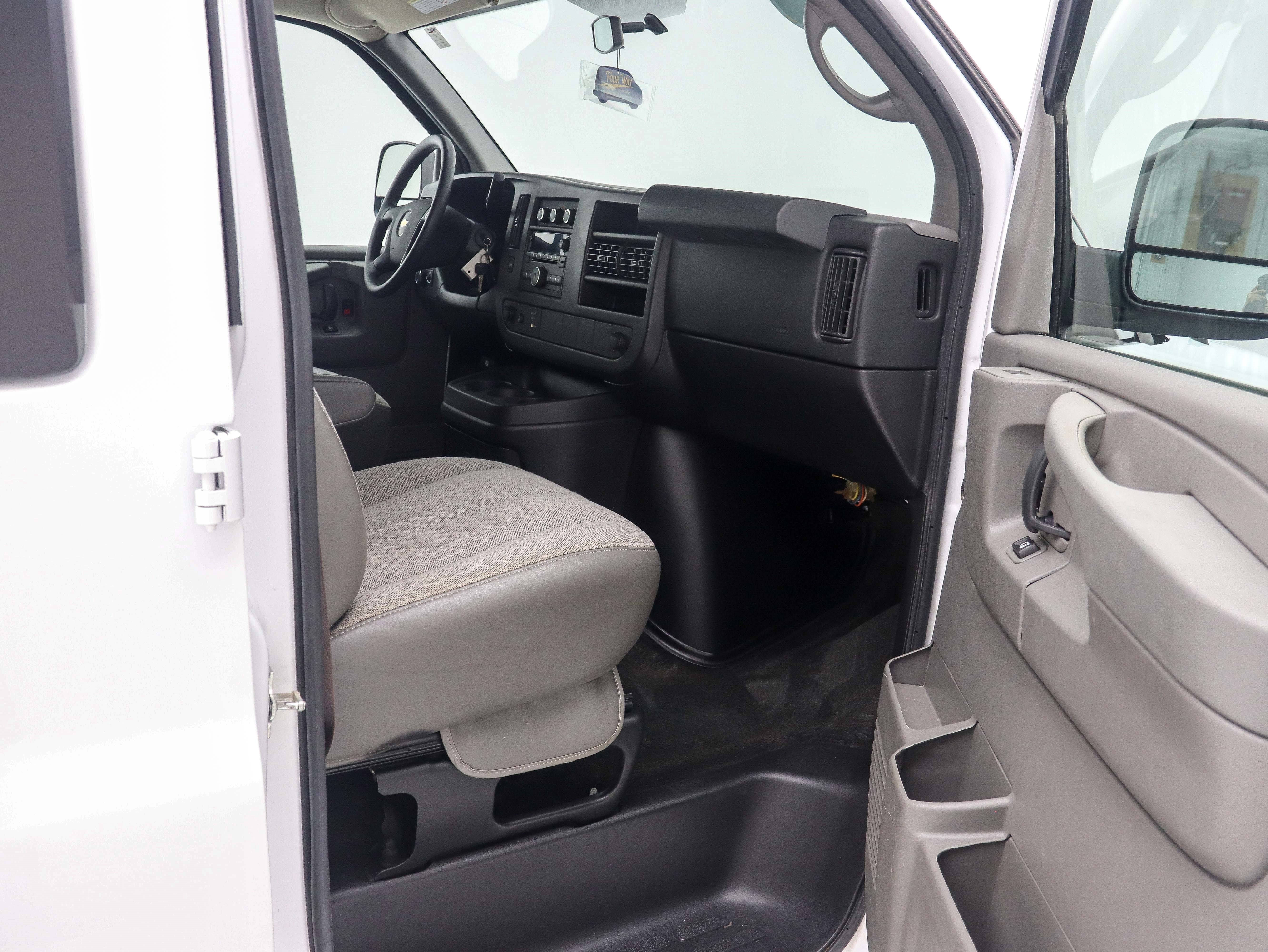 Used 2014 Chevrolet Express 3500 LT w/ LT Preferred Equipment Group RWD image 14