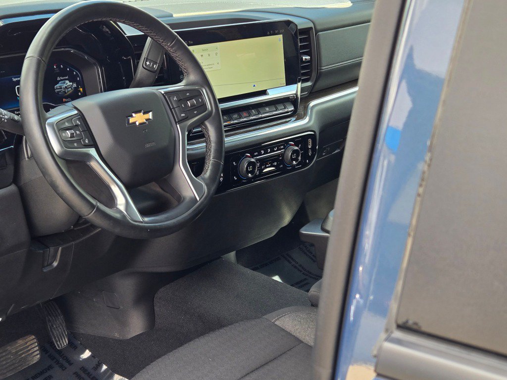Certified 2024 Chevrolet Silverado 1500 LT AWD/4WD image 23