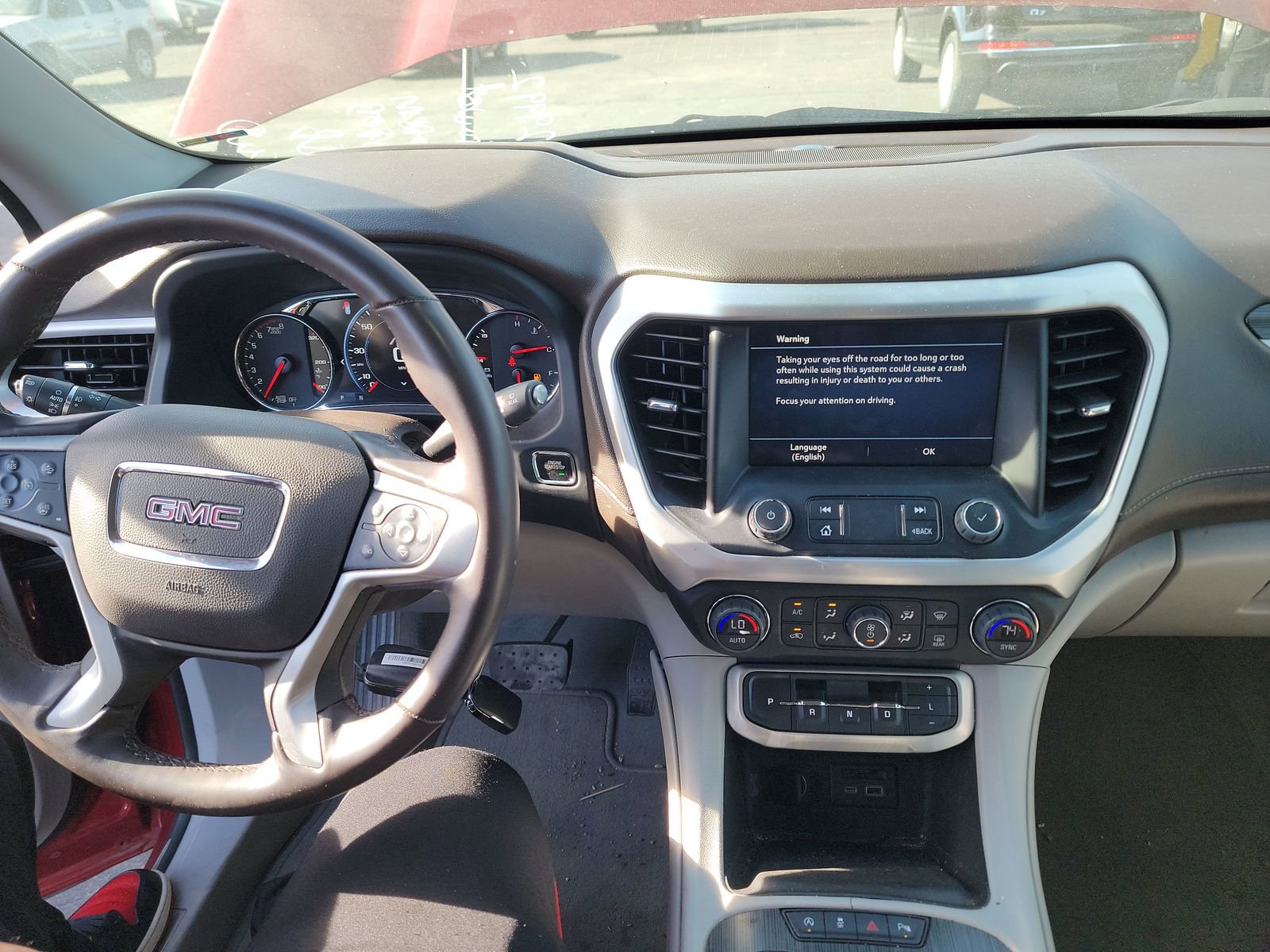 Used 2023 GMC Acadia SLT w/ Technology Package image 11