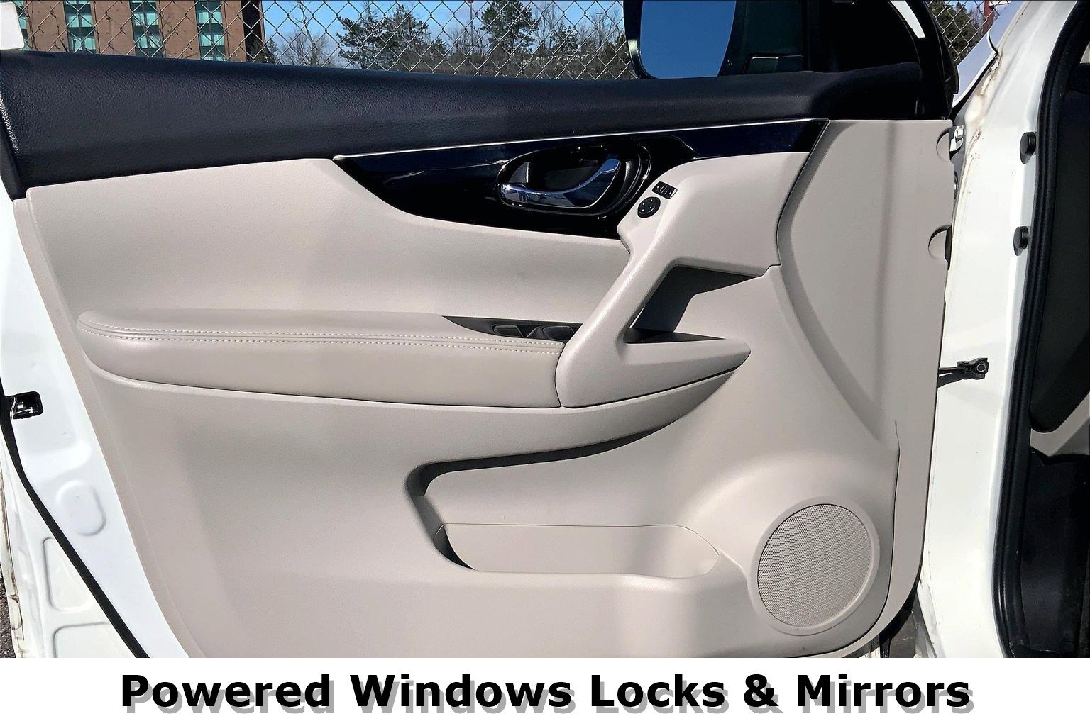 Used 2019 Nissan Rogue Sport SL image 23