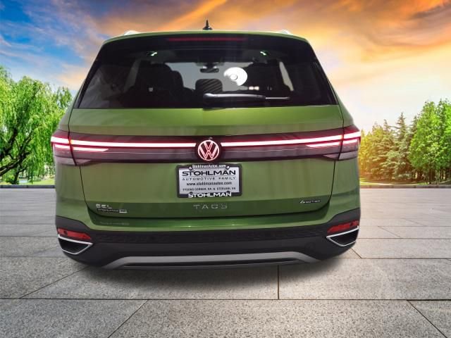 Certified 2025 Volkswagen Taos SEL w/ Black Wheel Plus Package image 5