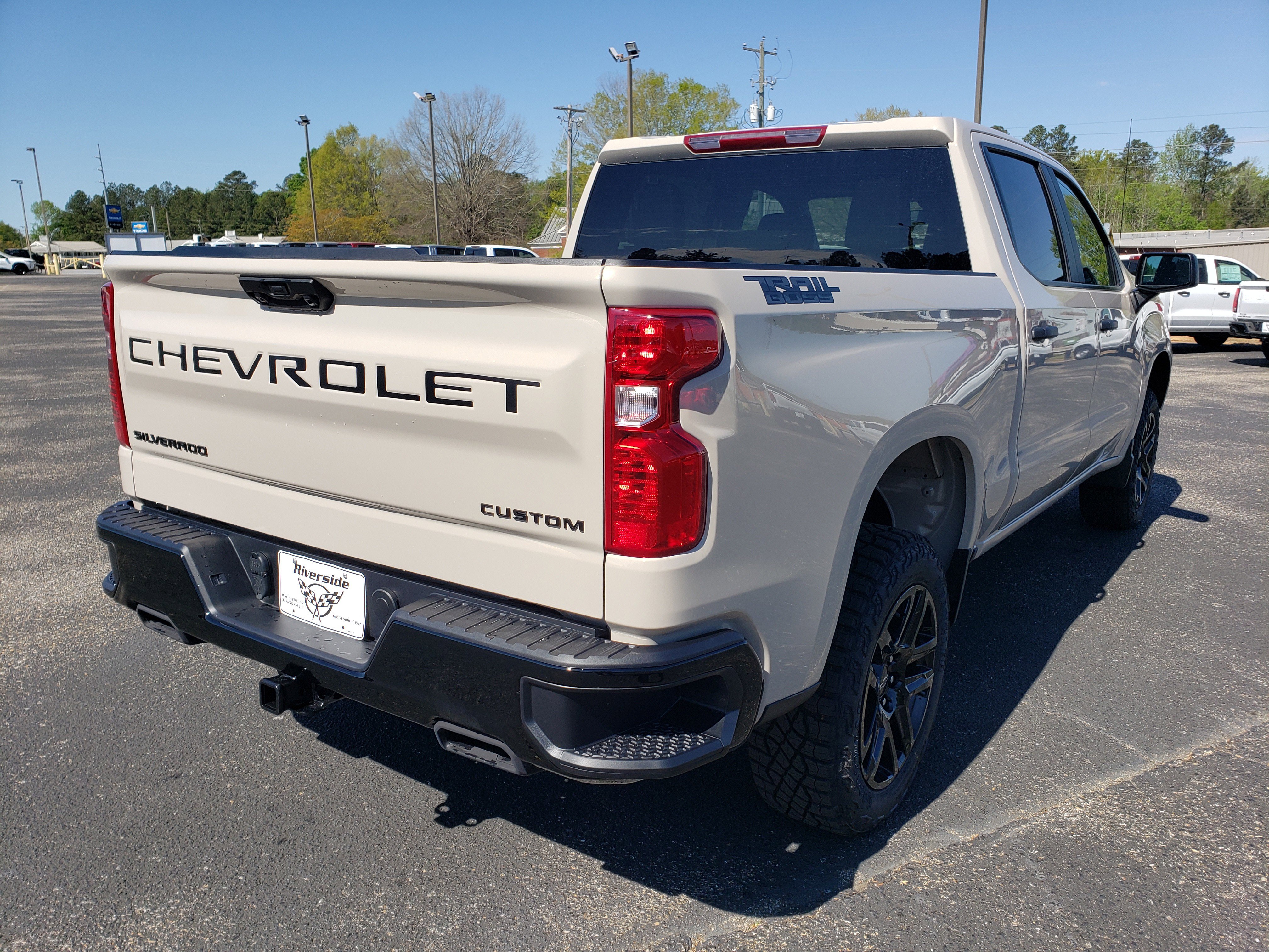 New 2026 Chevrolet Silverado 1500 Custom Trail Boss w/ Dark Appearance Package image 4