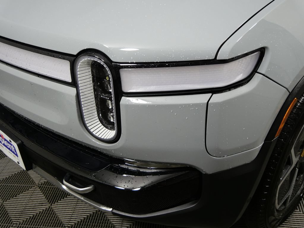 Used 2023 Rivian R1T Adventure Dual AWD/4WD image 10