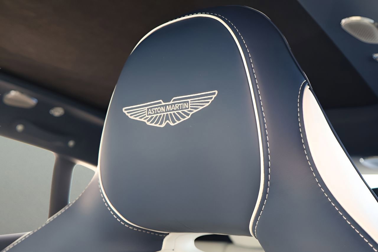 Used 2025 Aston Martin DBX 707 AWD/4WD image 19